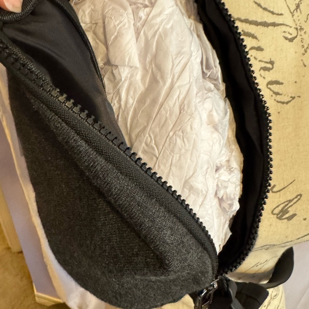 Chico's dark grey cashmere Crossbody Bag - Picture 4 of 5